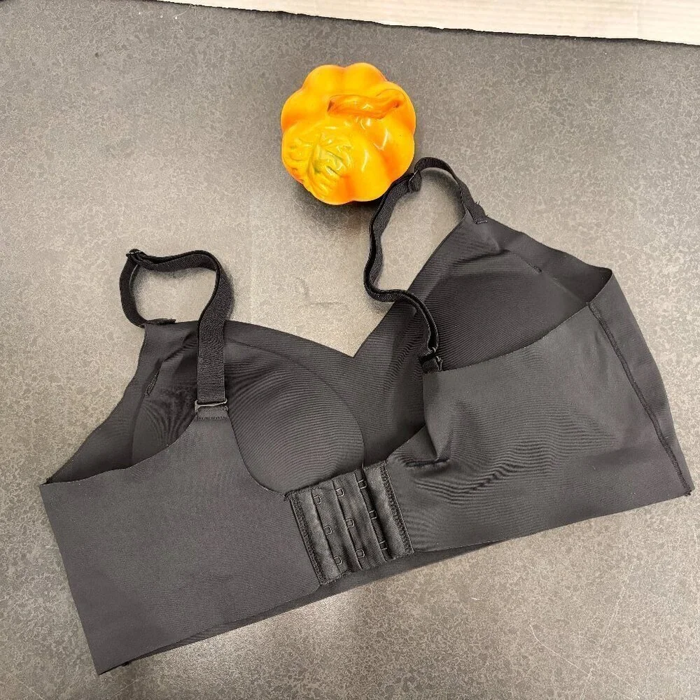 Halston Bra V Neck Size L Removable Cups - Picture 3 of 4